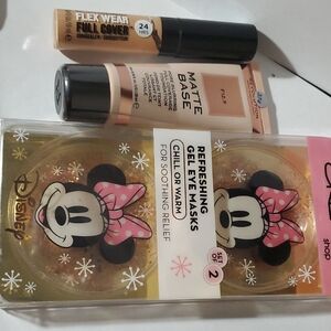 💜$5💜 Disney Minnie Mouse Refreshing Gel Eye Masks and Makeup Set